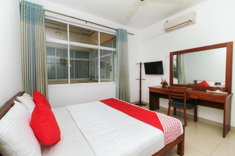 Reliance Hotel Boralesgamuwa エクステリア 写真